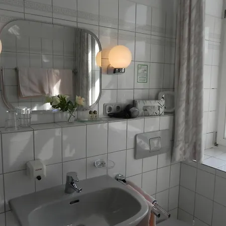 Zur Muehle 3*